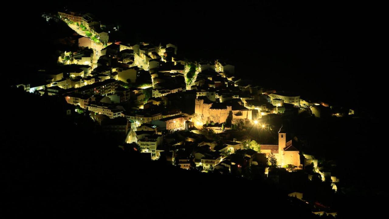 Apartamento Rural Castillo De Yeste 2 Pax (Adults Only) Buitenkant foto